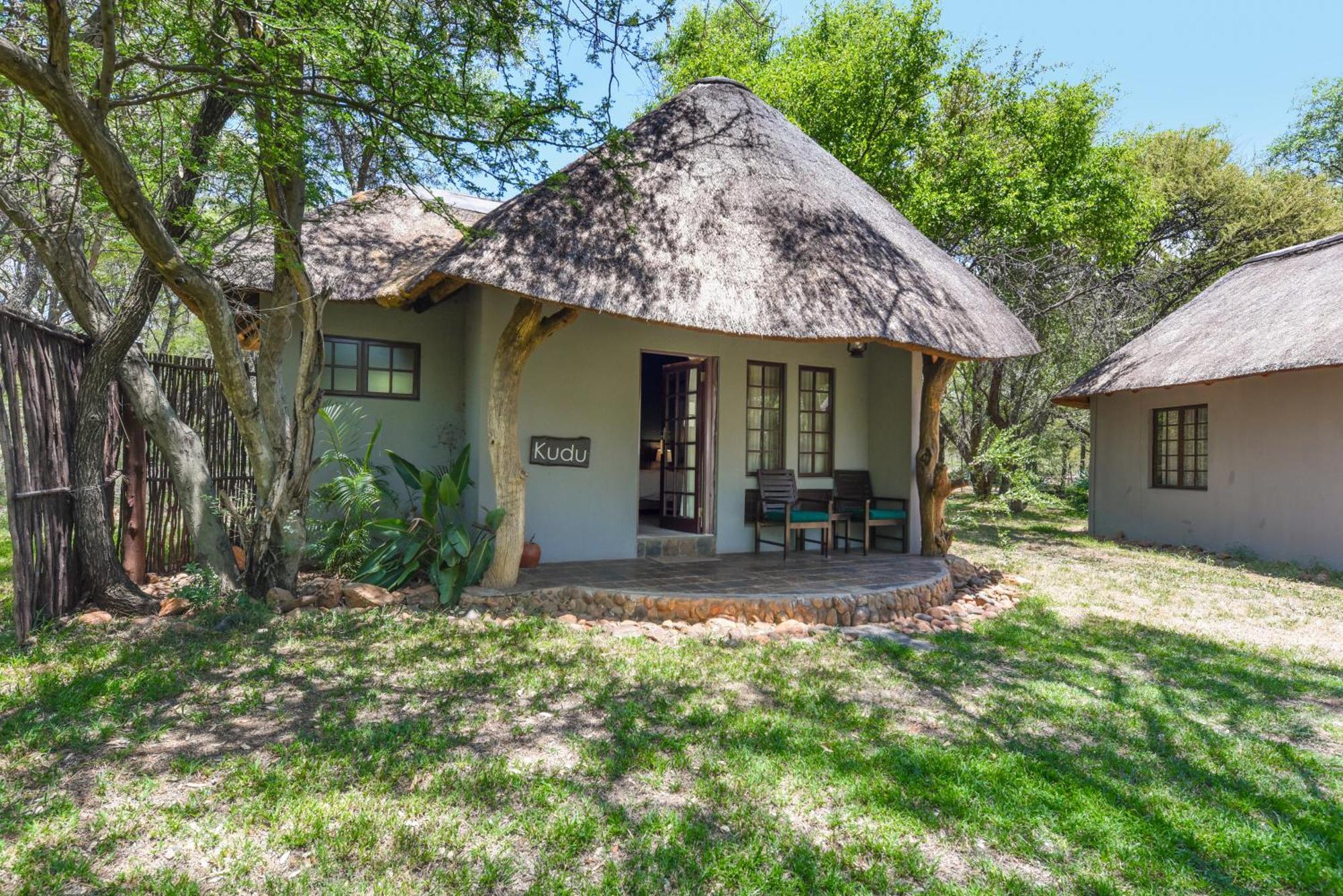 Mziki Safari Lodge *