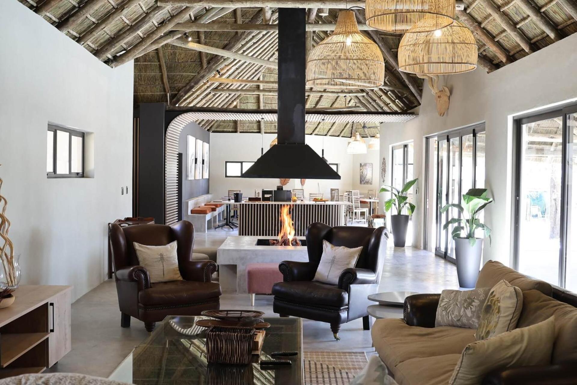 Mziki Safari Lodge *